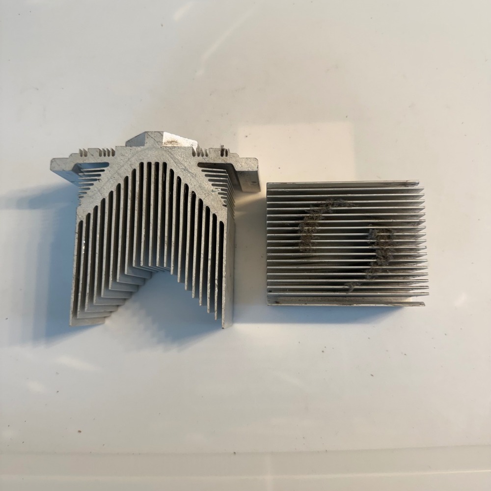 Dell Aluminum Heatsink Lot 2pc CN-0RC651-73307-9B3-03BV Silver CPU Cooler Fin